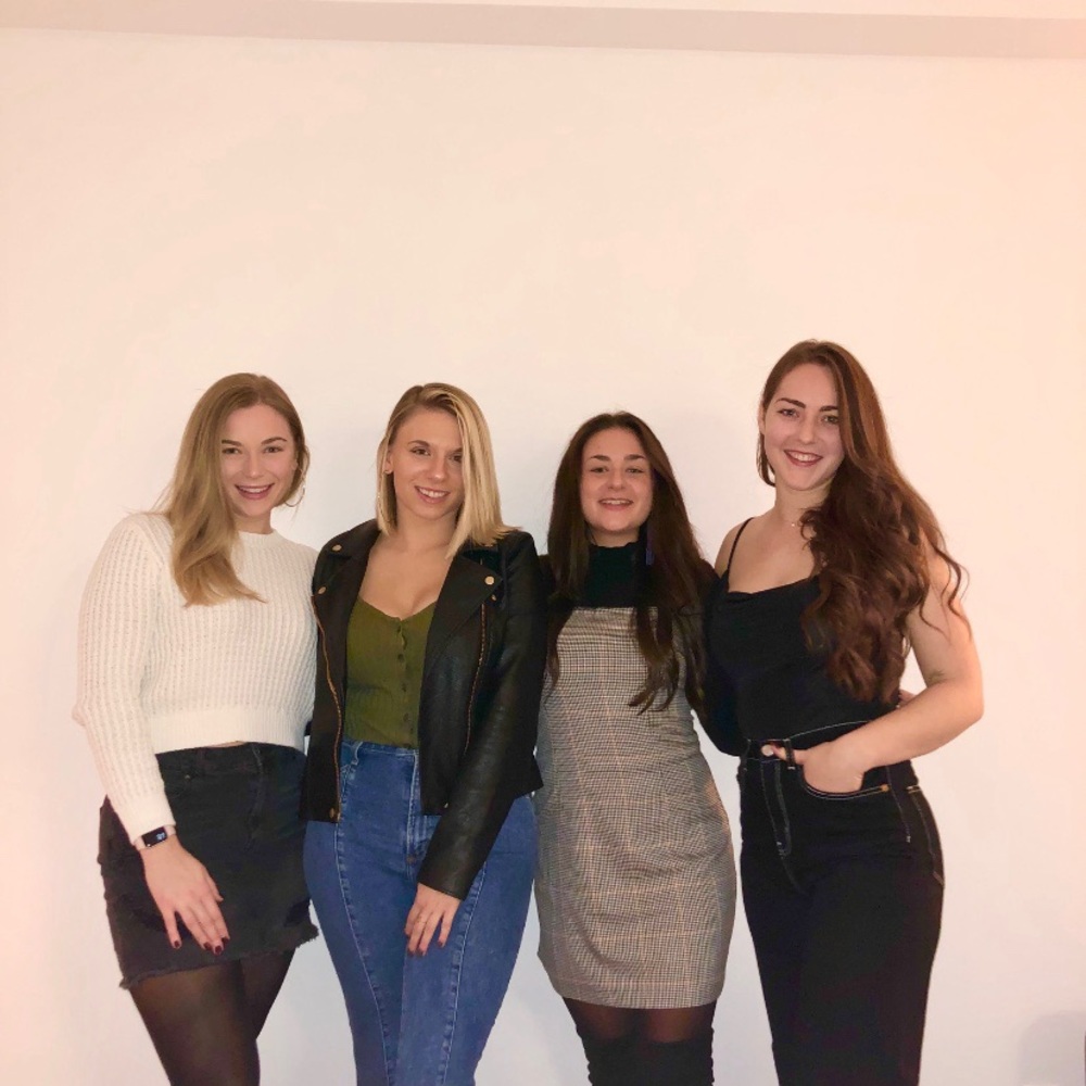 Meet your Posher, Olivia